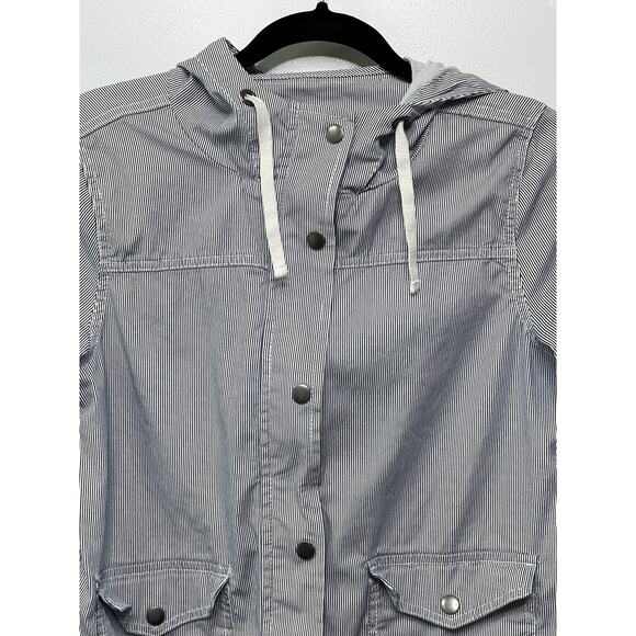 So Pinstriped Long Sleeve Snap Button Field Hooded Jacket Blue/White Women's M - Picture 2 of 9